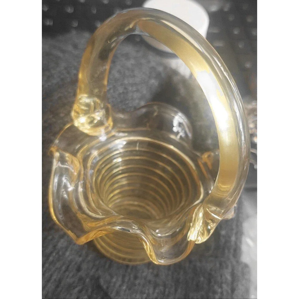 Fenton mini basket buttercup